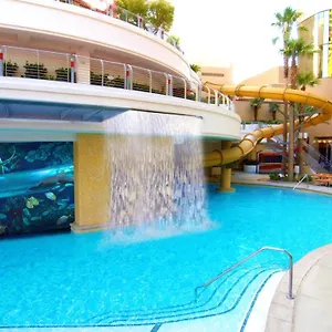 **** Курортный комплекс Golden Nugget & Casino Vegas США